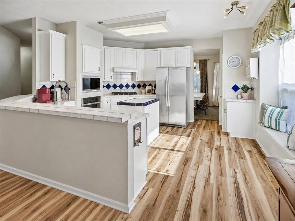 11379 Lockshire Drive - Photo 10