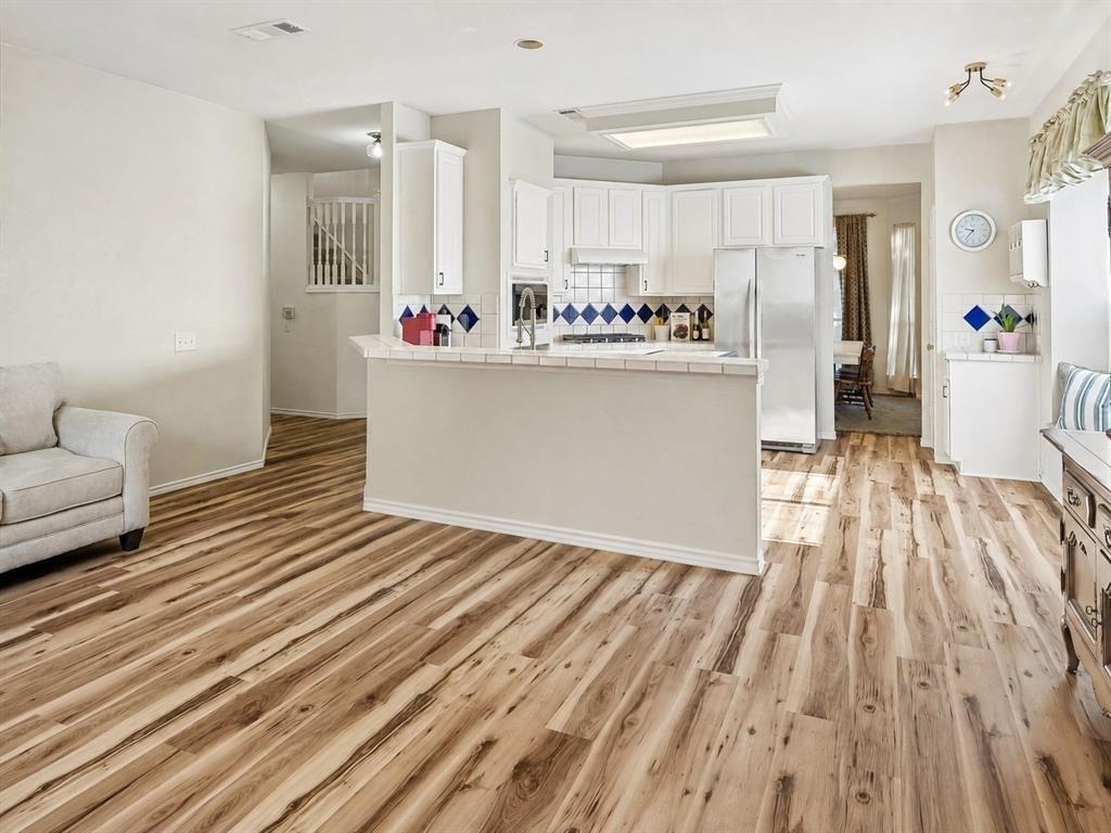 11379 Lockshire Drive - Photo 9