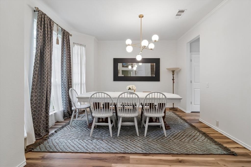 11379 Lockshire Drive - Photo 2