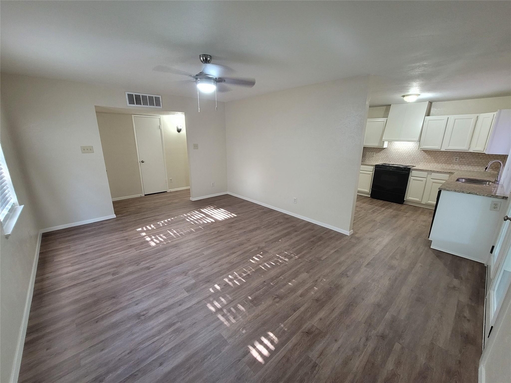 2626 Dove Meadow Drive - Photo 11