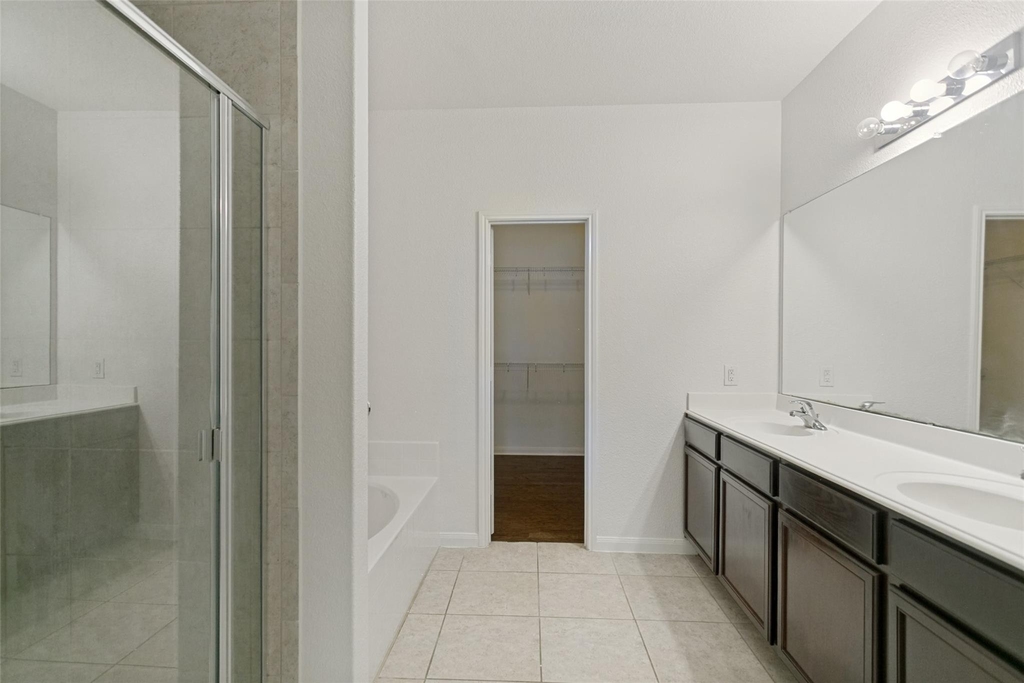 215 Silverleaf Drive - Photo 22