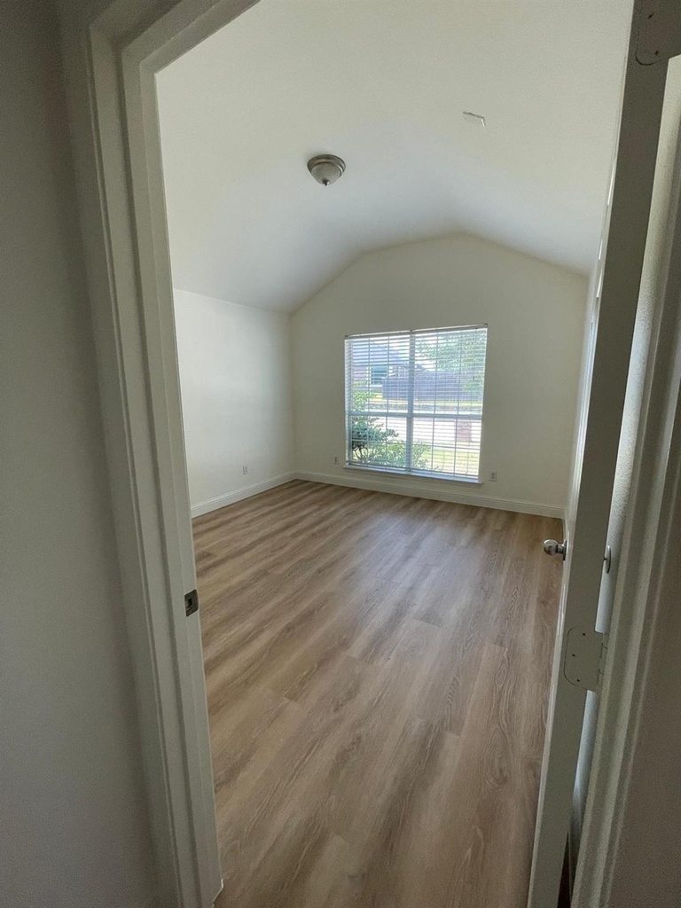 2049 Sunny Side Drive - Photo 19