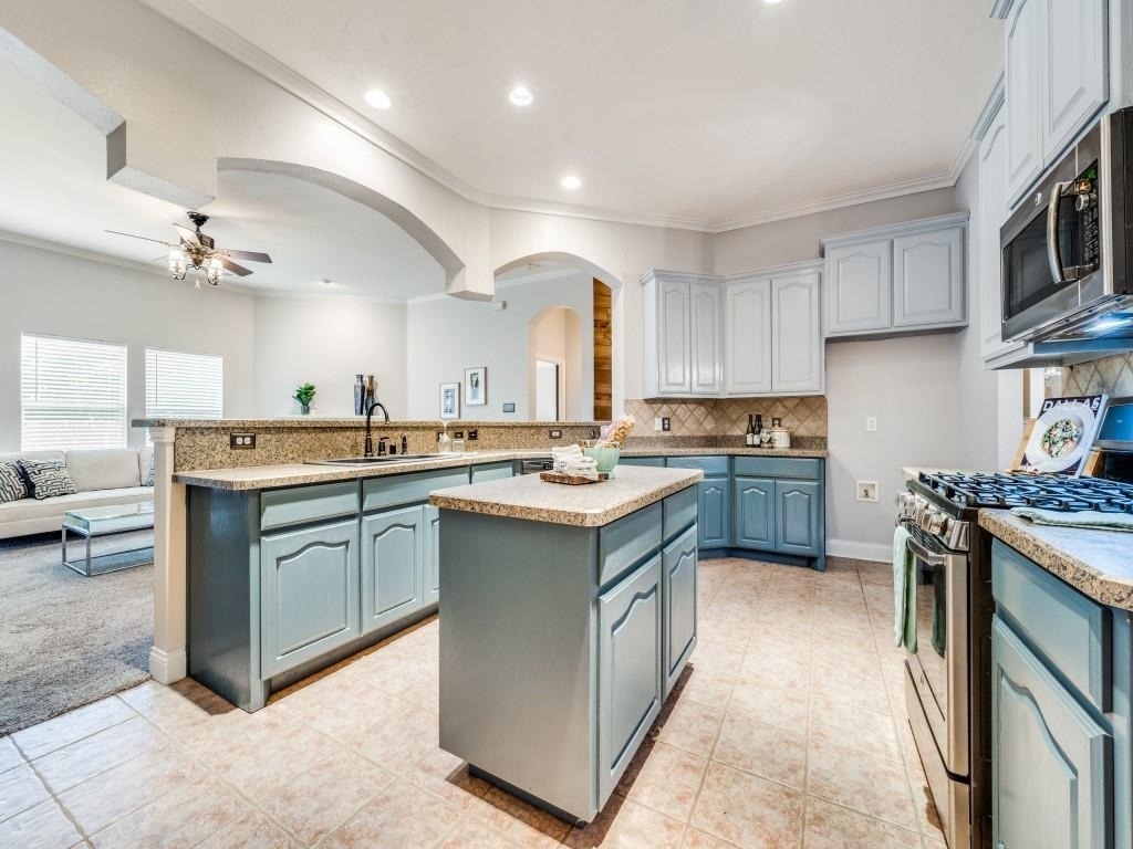 5604 Parkplace Drive - Photo 5