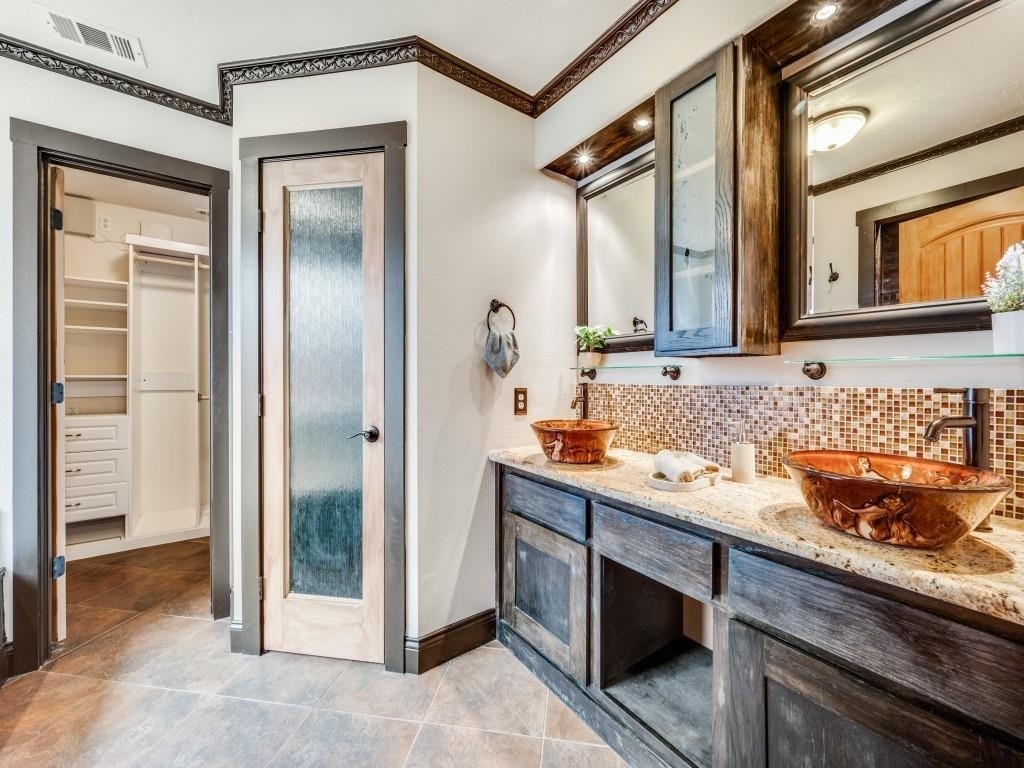 5604 Parkplace Drive - Photo 7