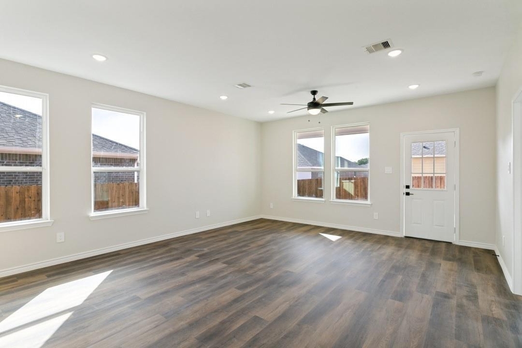 1426 Brushy Creek Drive - Photo 10