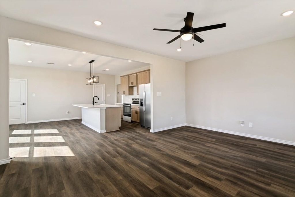 1428 Brushy Creek Drive - Photo 4