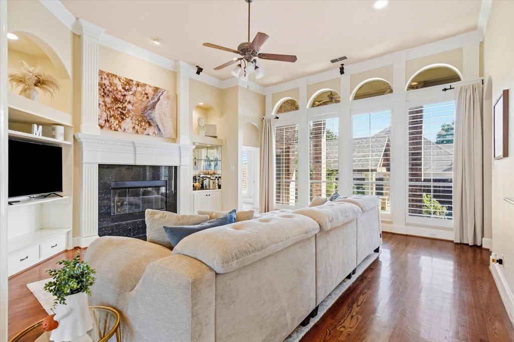 8200 Edgemont Court - Photo 16