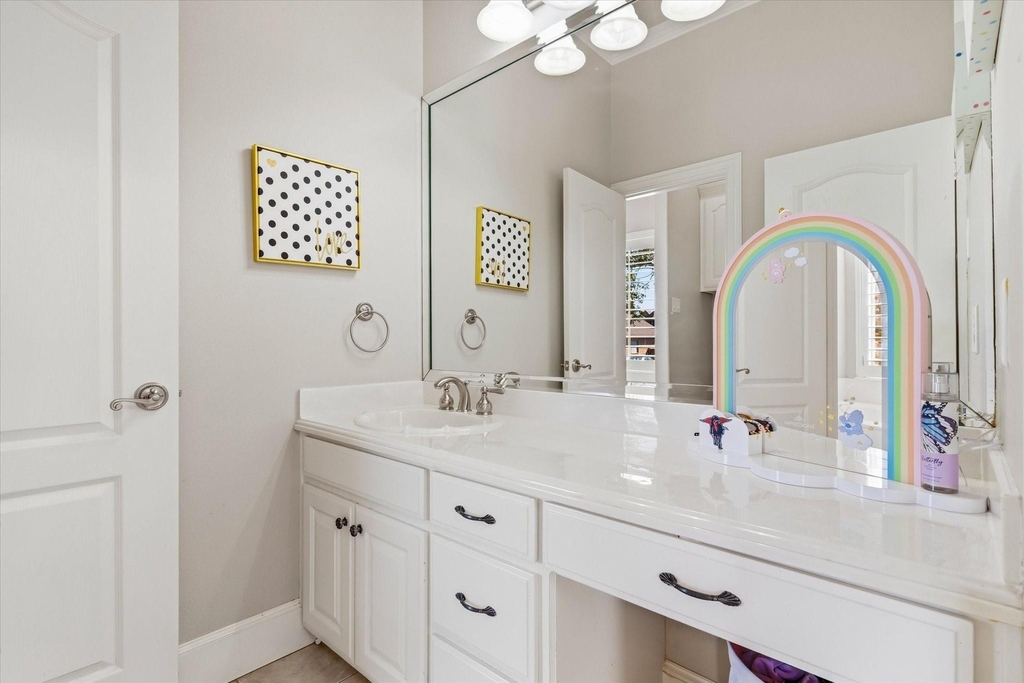 8200 Edgemont Court - Photo 28