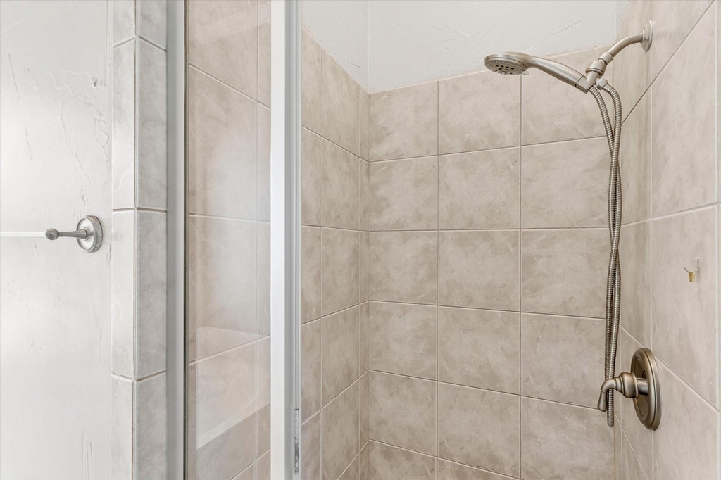 8200 Edgemont Court - Photo 26