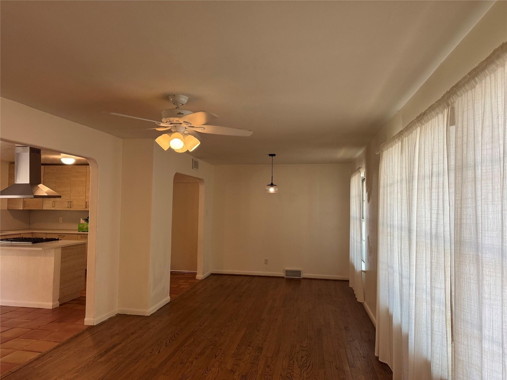 514 W Ridgewood Drive - Photo 3