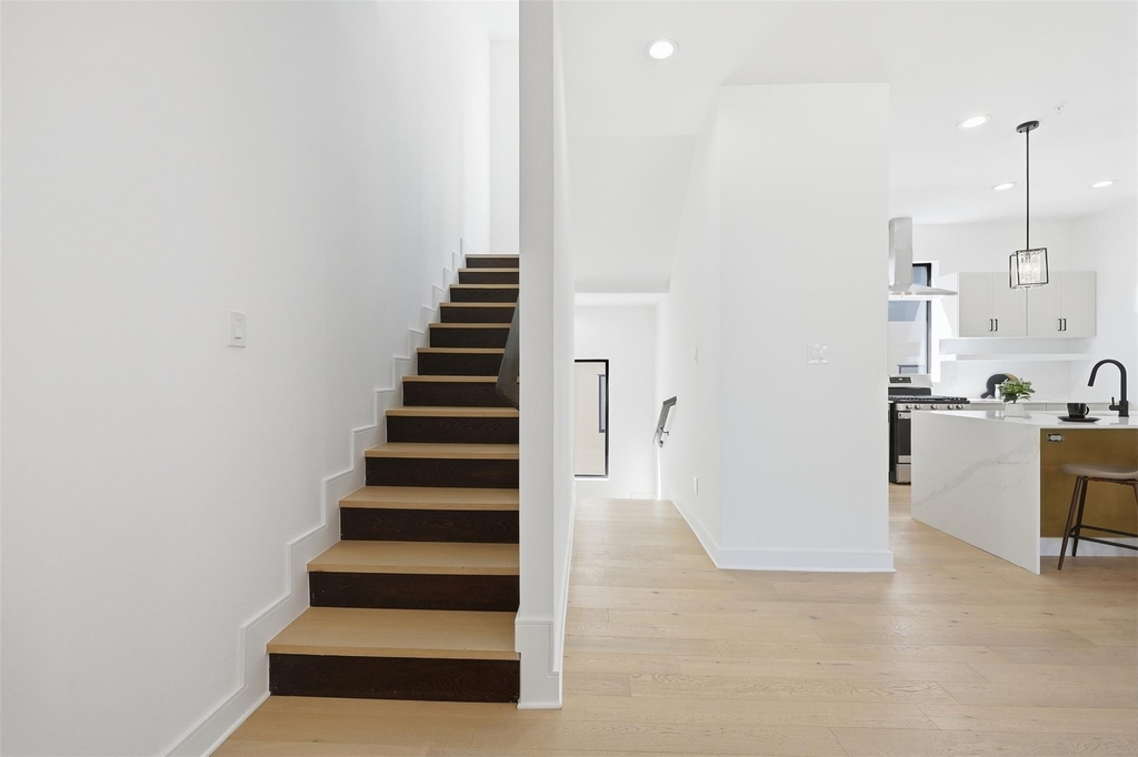 2631 Kirby Street - Photo 17