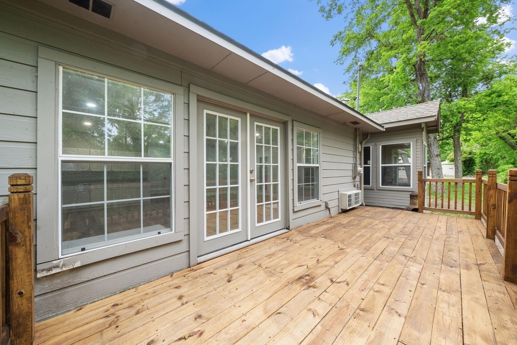 306 Westpark Drive N - Photo 28