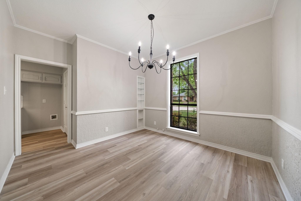 306 Westpark Drive N - Photo 8