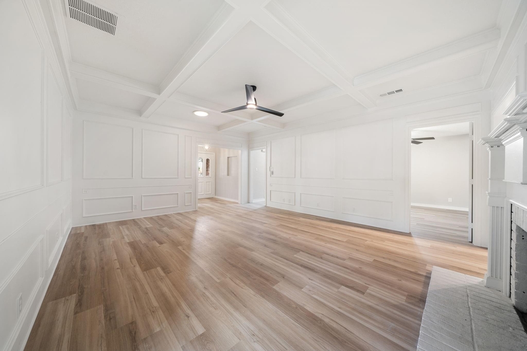 306 Westpark Drive N - Photo 5