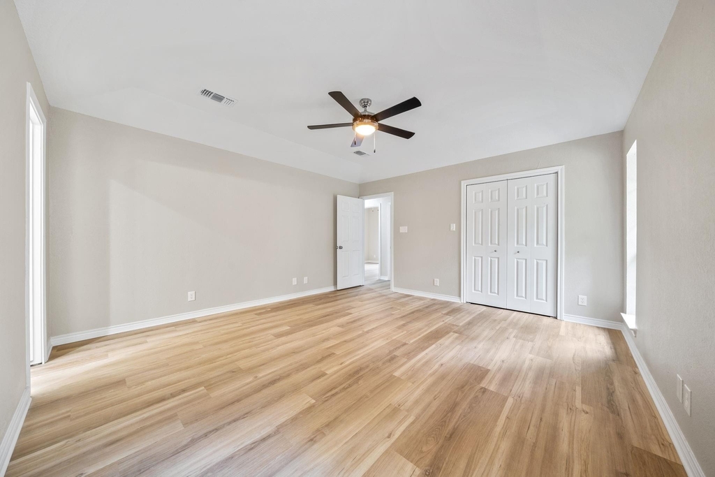306 Westpark Drive N - Photo 15