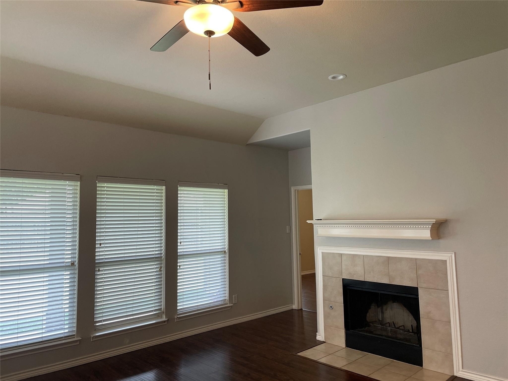 1208 Lazy Lane - Photo 7
