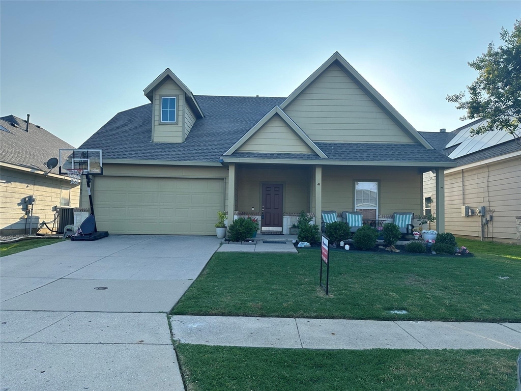 1208 Lazy Lane - Photo 0