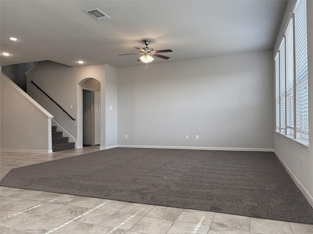 5030 Royal Springs Drive - Photo 7