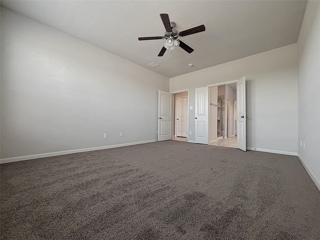 5030 Royal Springs Drive - Photo 13