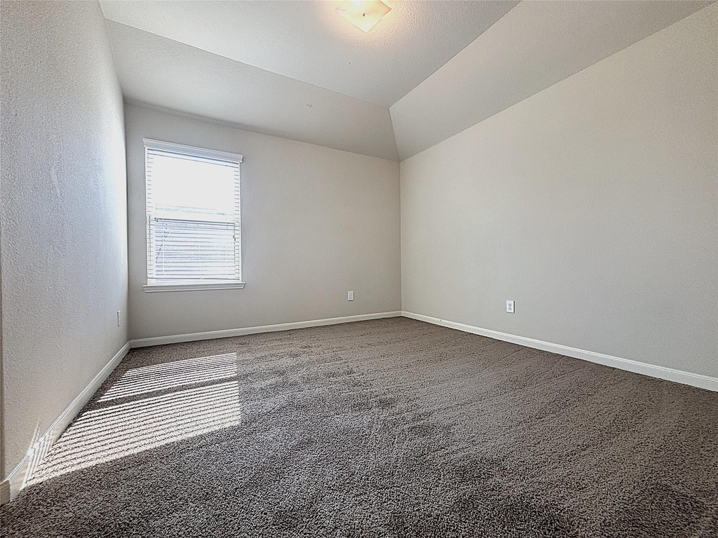 5030 Royal Springs Drive - Photo 33