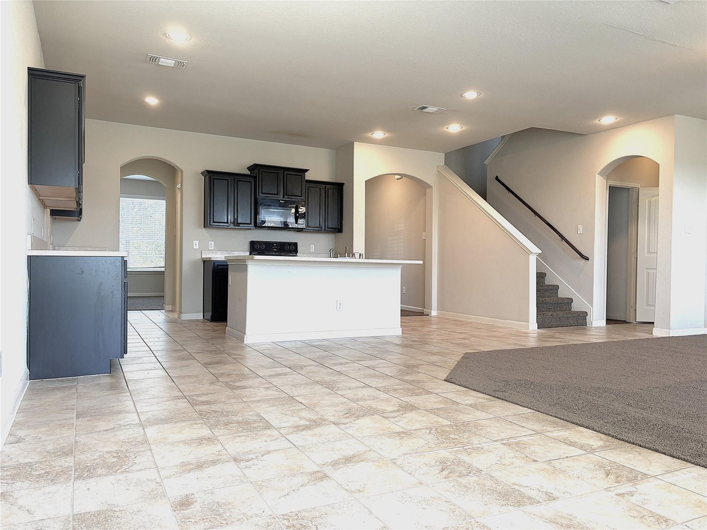 5030 Royal Springs Drive - Photo 6