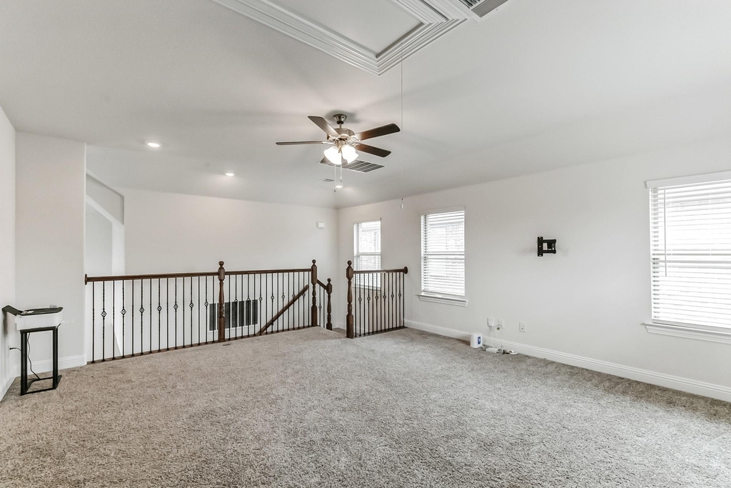 6028 Paddock Lane - Photo 21