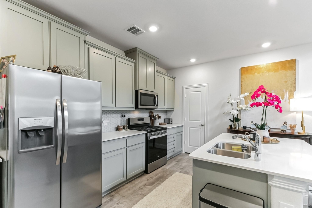 6028 Paddock Lane - Photo 13