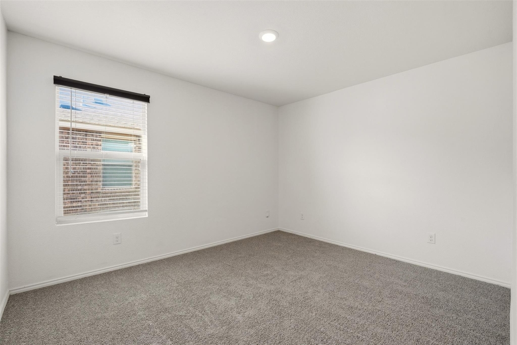 412 Westpark Drive - Photo 13
