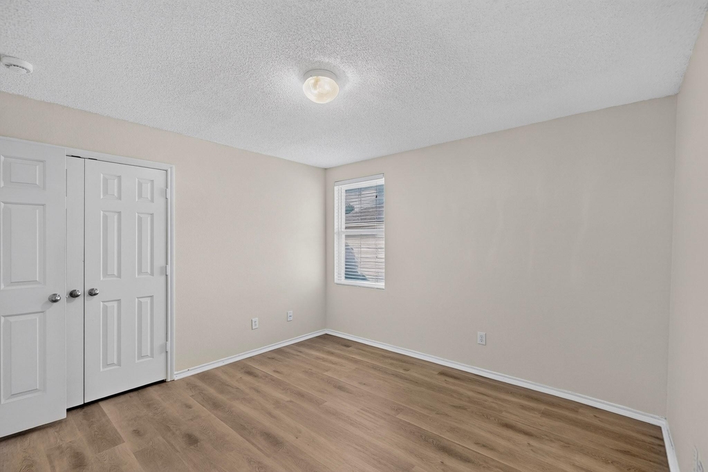 717 Gallant Court - Photo 22