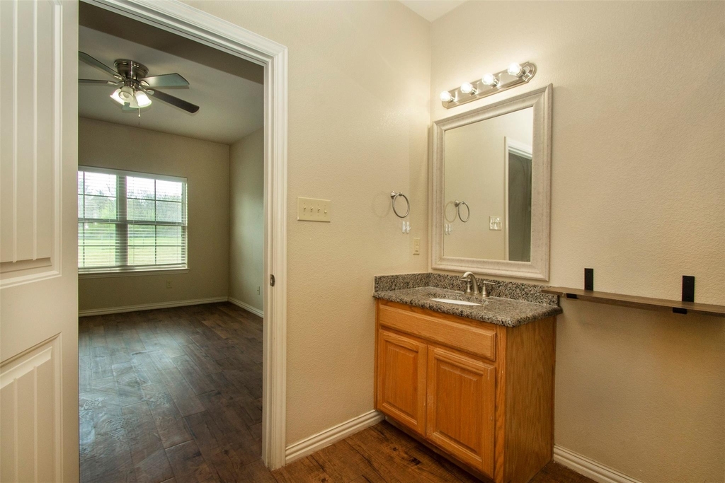 700 E Bullock Street - Photo 13
