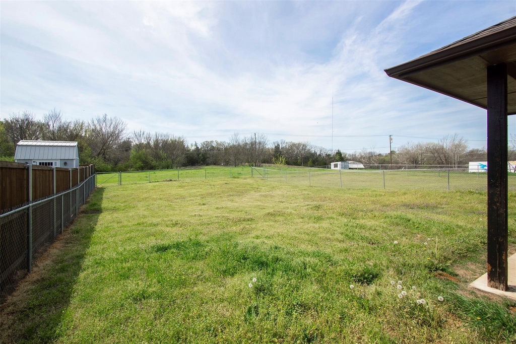 700 E Bullock Street - Photo 14