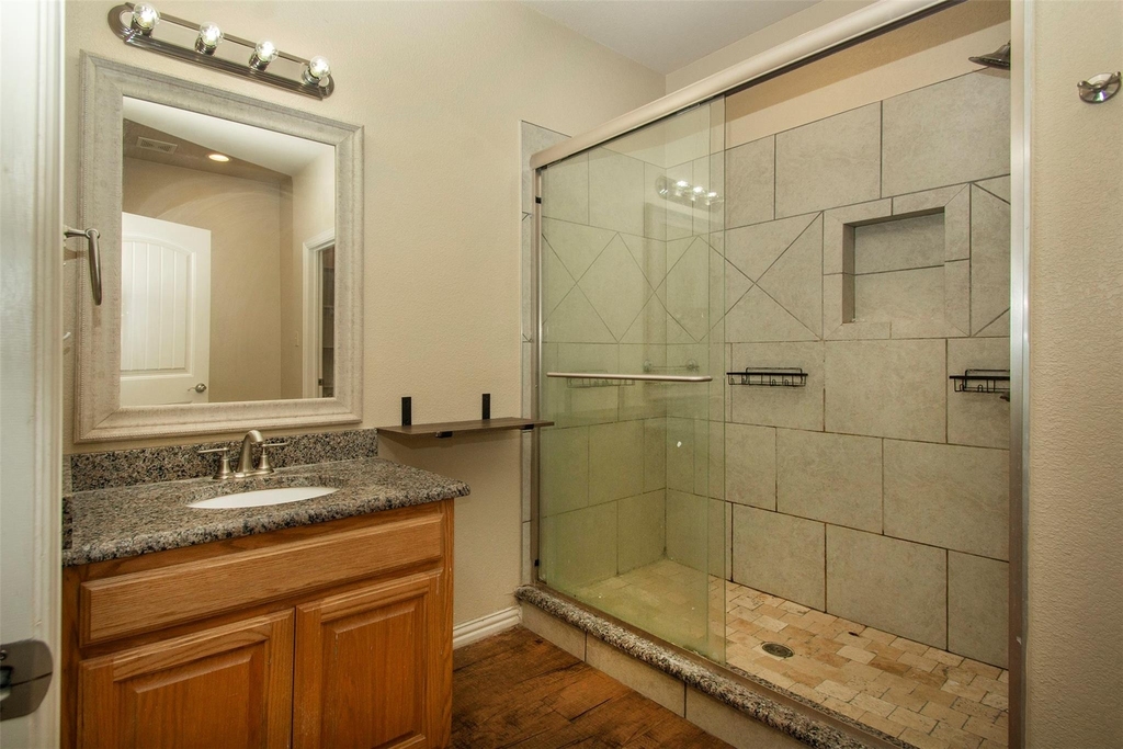 700 E Bullock Street - Photo 11