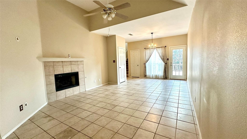 1402 Peregrine Street - Photo 9