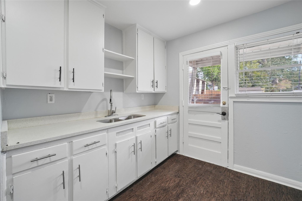 2333 Bird Street - Photo 17
