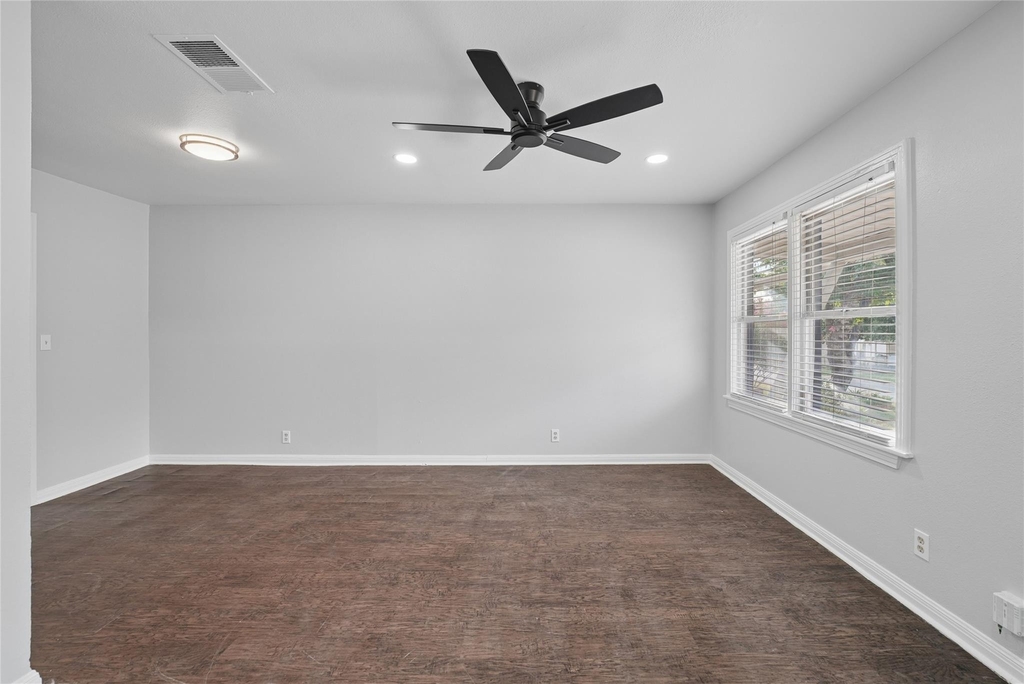 2333 Bird Street - Photo 9