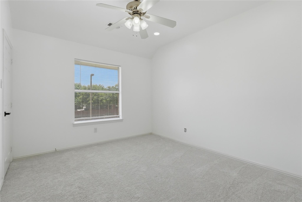 5001 Spicewood Drive - Photo 23