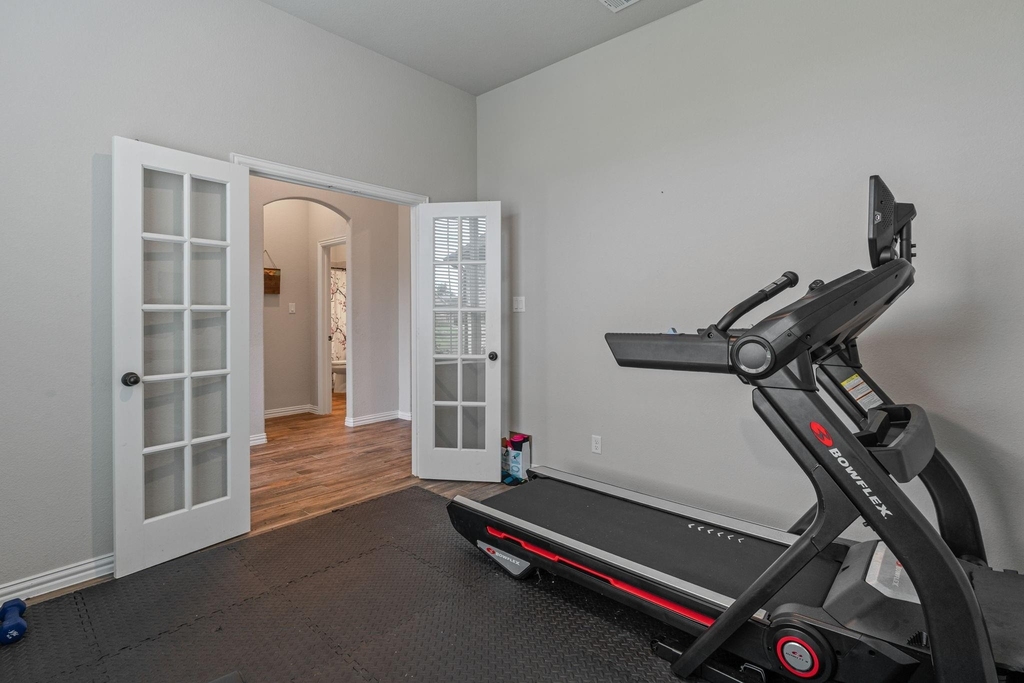 1089 Emilia Drive - Photo 11