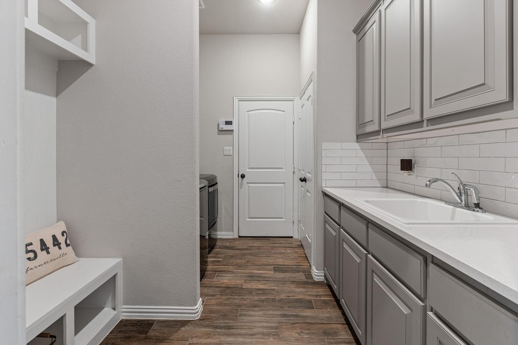1089 Emilia Drive - Photo 12