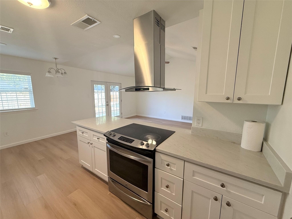 2704 Springlake Court - Photo 4