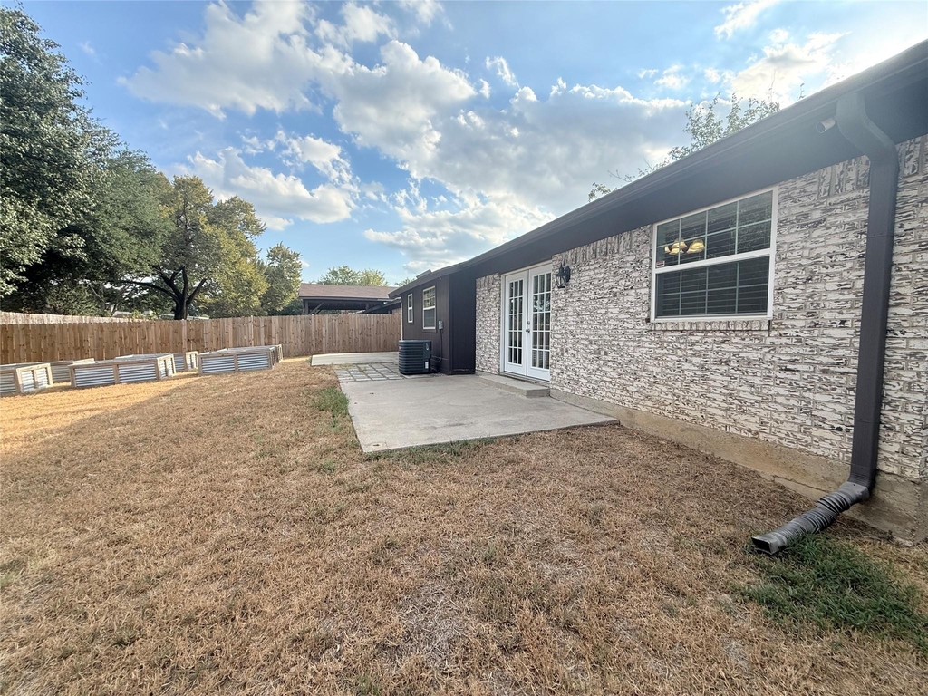2704 Springlake Court - Photo 17