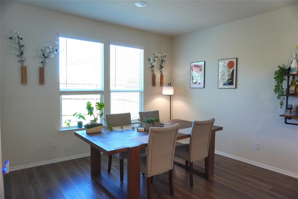 702 Indigo Road - Photo 3