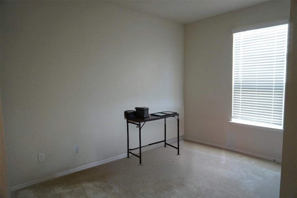702 Indigo Road - Photo 10