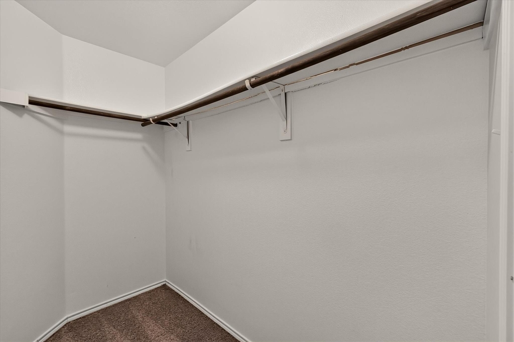 1049 Sewell Drive - Photo 12