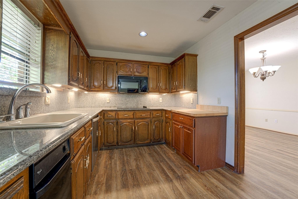 10 Cypress Court - Photo 17