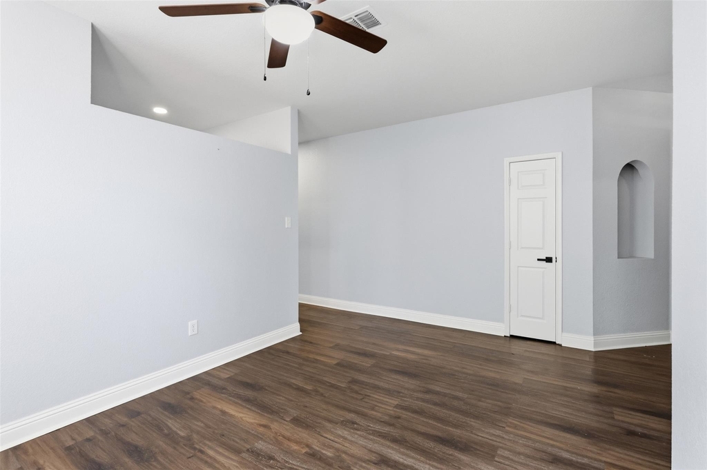315 Londonderry Lane - Photo 17