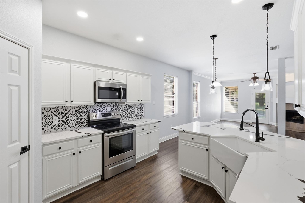 315 Londonderry Lane - Photo 12