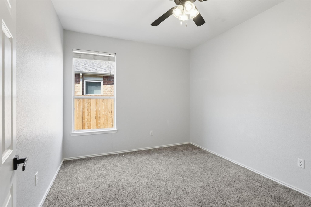 315 Londonderry Lane - Photo 27