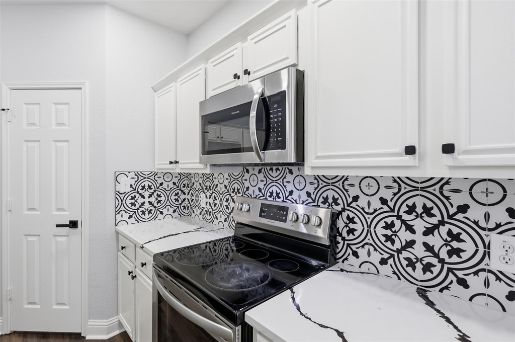 315 Londonderry Lane - Photo 10