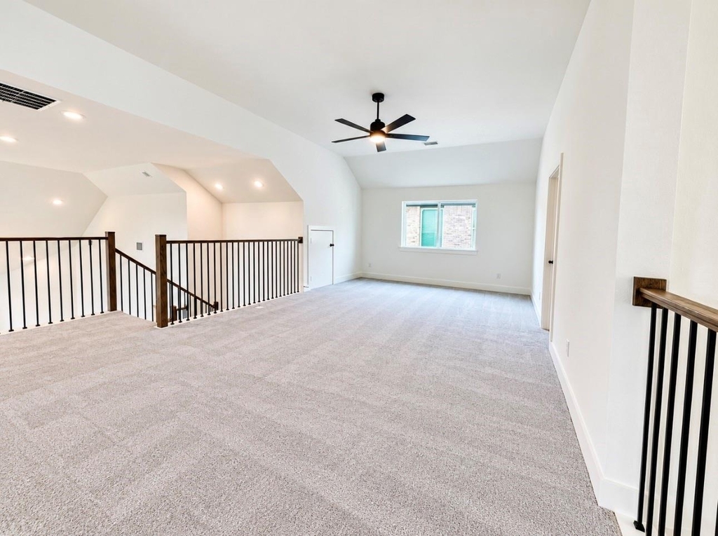 1129 Bradford Street - Photo 4