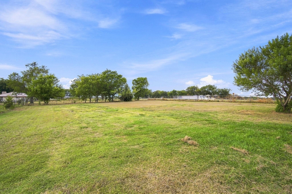6575 W State Highway 31 - Photo 34